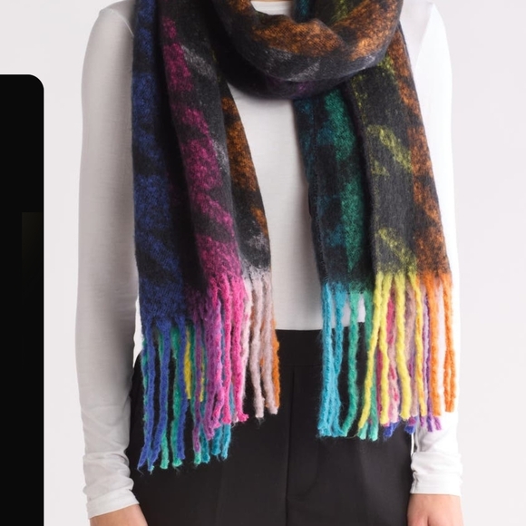 Kurt Geiger London
Rainbow Houndstooth Yarn Dye Scarf NWT - Picture 1 of 8